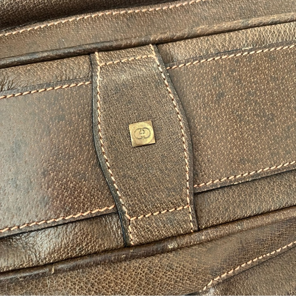 Gucci Brown and Tan Belt Bag with Structured Design - Picture 12 of 16